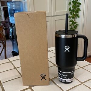 Hydro Flask 40 oz All Around Town tumbler, New in Box